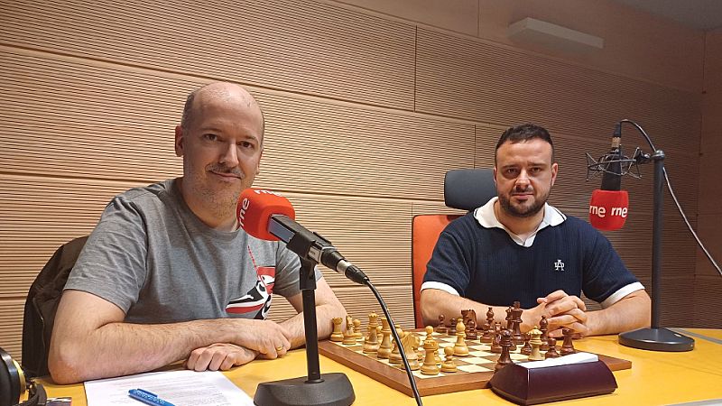 Pepe Cuenca y 'El Divis': el episodio más divertido - Jaquelandia | Escuchar