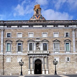 Repassem la història de Sant Jordi i el Palau de la Generalitat amb Damià Amorós
