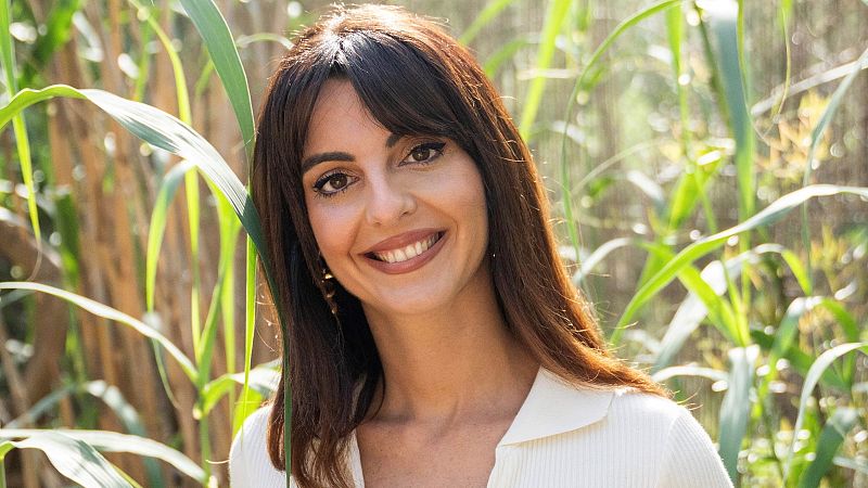 Raquel S�ez, m�dium i ps�quica: "El viatge de l?�nima comen�a molt abans de morir" - Xavif�rnia | Escoltar