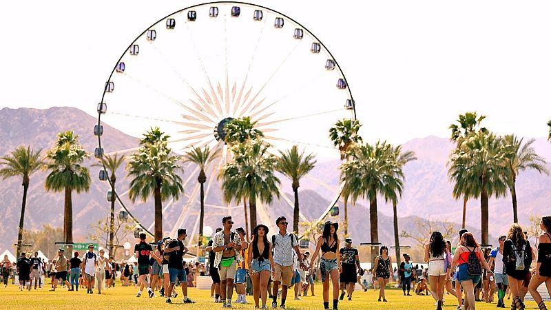 L'Entrellat - C�mic i m�sica underground per Sant Jordi - La lluita dels artistes dels micropobles - L?impuls del Festival Itinera, i l?actualitat amb Maria Juan: de Madonna a Coachella - L'Entrellat | Escoltar