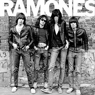 Hey Ho… Let 's Go! 50 años de “Ramones”