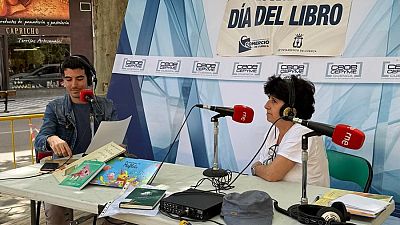 Cuentacuentos, lecturas y ventas en Cuenca en el D�a del Libro