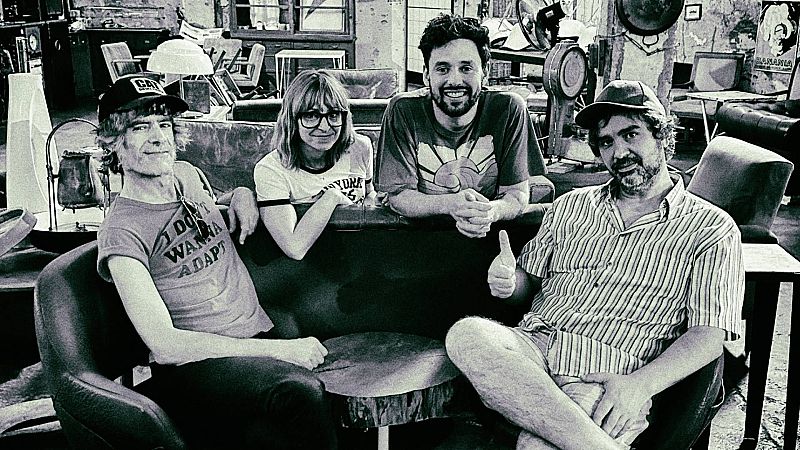 Bandeja de entrada - Cómo vivir en el campo, Fuji?, Portosanto...- 24/04/26 - Bandeja de entrada de Radio 3 | Escuchar