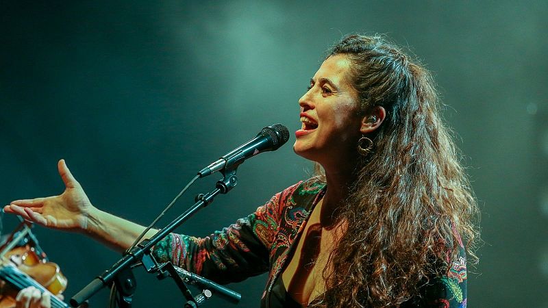Protagonistes de la setmana: S�lvia P�rez Cruz i Sant Jordi - S�n 4 dies | Escuchar