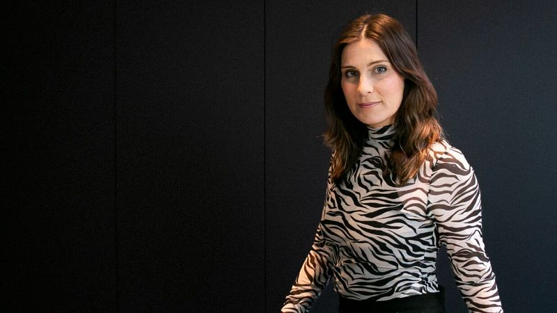 Mapaternitats amb Alba Carreres: ?sobredosi? de llibres, manualitats escolars i roses creatives - Xavif�rnia | Escoltar