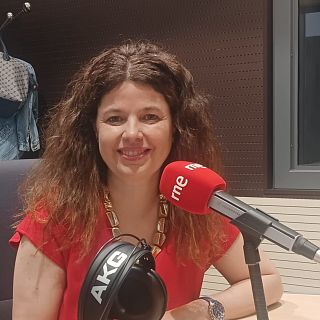 Dialenguando con Lola Pons