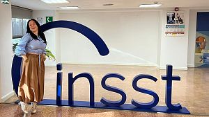 Despertador cl�sico con Ruth Iniesta