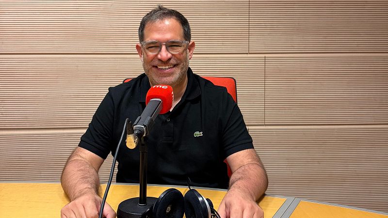 El ojo crítico - 'Las gratitudes', la adaptación teatral de la novela de Delphine de Vigan, con Juan Carlos Fisher - Escuchar ahora