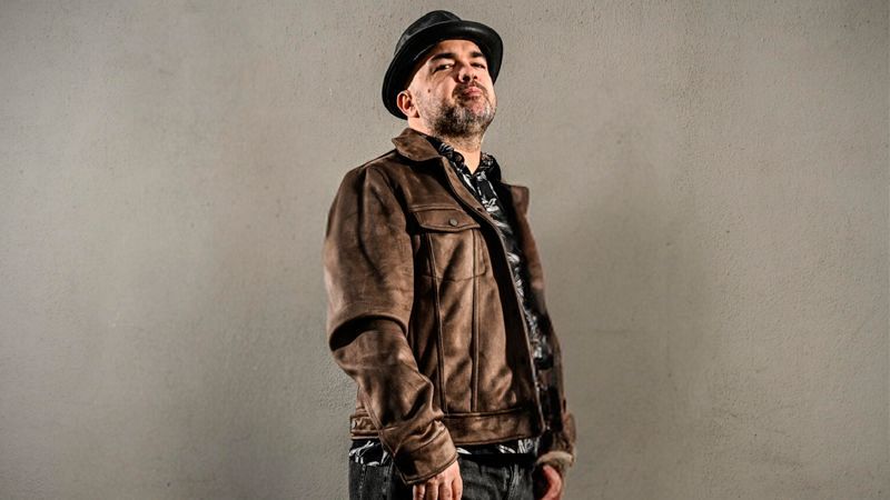 L'Entrellat - El preTETA, el segon volum de "Jofre Bardag� Interpreta Serrat" i Albert Boira i els OVNIs - L'Entrellat | Escoltar