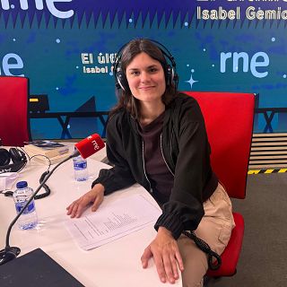 La poesía de Ángelo Néstore en la voz de Elvira Sastre