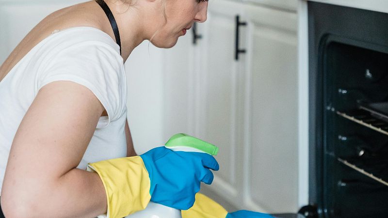 El mat� de R�dio 4 - El 'term�metre de l'equitat', l'eina per saber si una relaci� de parella �s justa: a tot l'Estat, 6 milions de dones viuen esgotades - El mat� de R�dio 4 | Escoltar