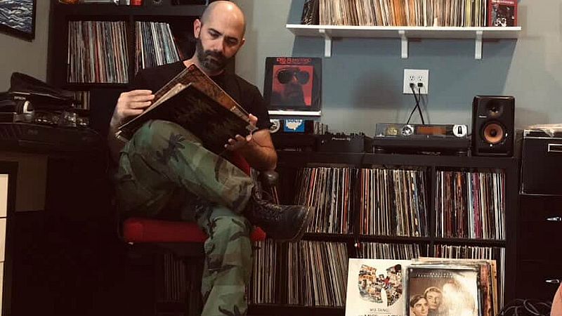 Frank T presenta - MICRO EN ON. Juan Data - 29/04/26 - Frank T presenta | Escuchar