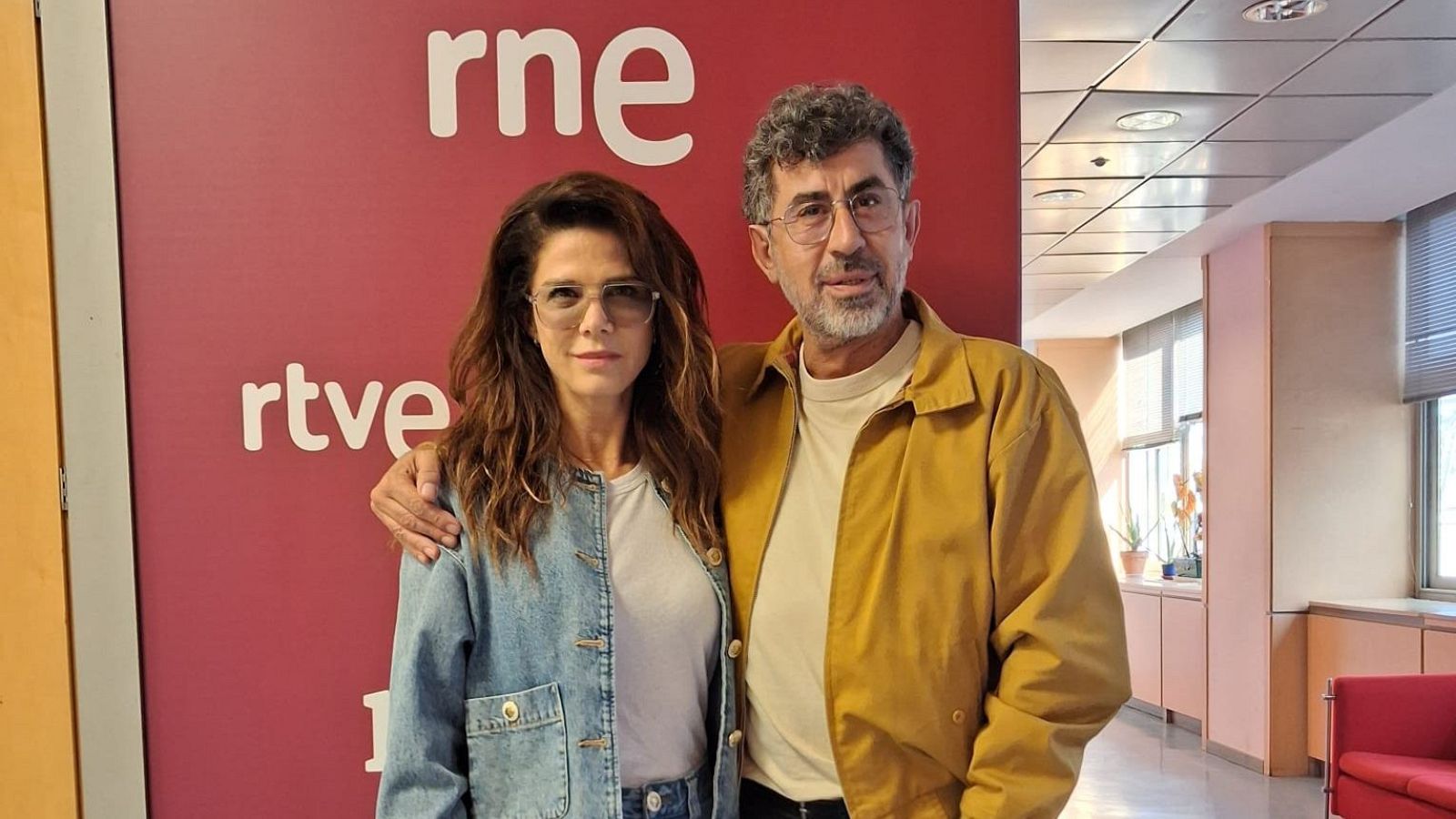Juana Acosta: "Las primeras veces son muy importantes" - El despertador de RNE | Escuchar