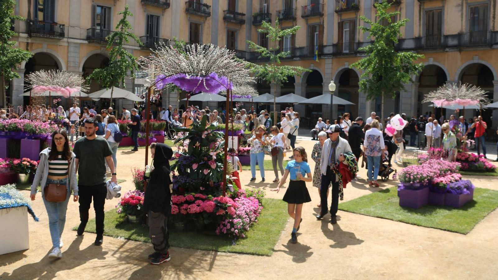 Temps de Flors homenatja Gaudí amb 141 projectes | Escoltar