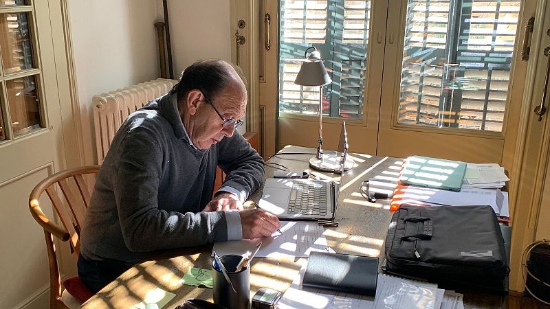 El Pla B - Entrevista amb Ricardo Mir de Francia - Pepe Ribas convida el periodista Xavier Mas de Xax�s - El pla B | Escoltar