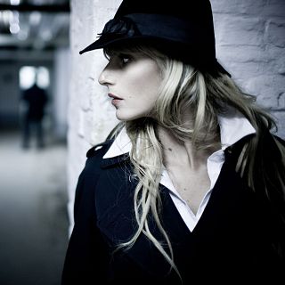 La mujer gris