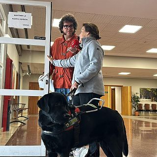 Alguien Tiene Que Hacerlo: Fundación ONCE del Perro Guía