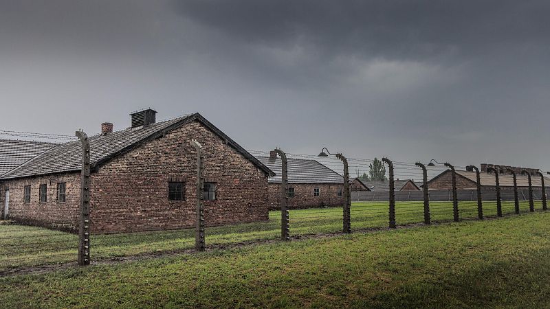 Un homenaje a los castellanomanchegos en campos nazis - Castilla-La Mancha Informativos | Escuchar