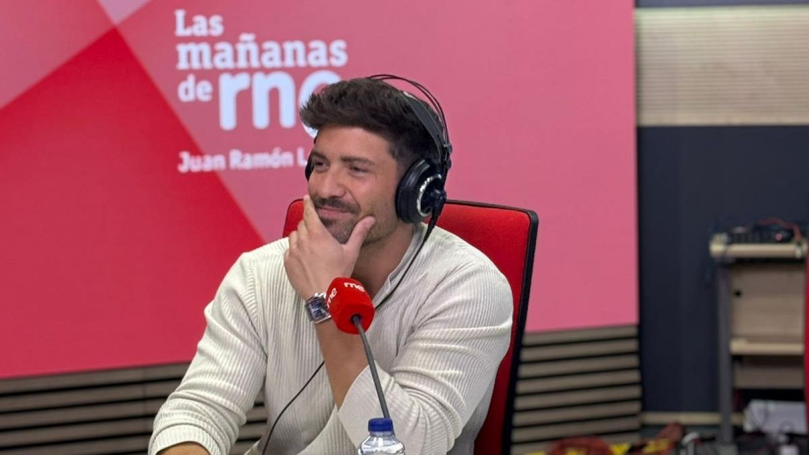 Las mañanas de RNE - Pablo Alborán y su gira 'Global Tour KM0' - Escuchar ahora