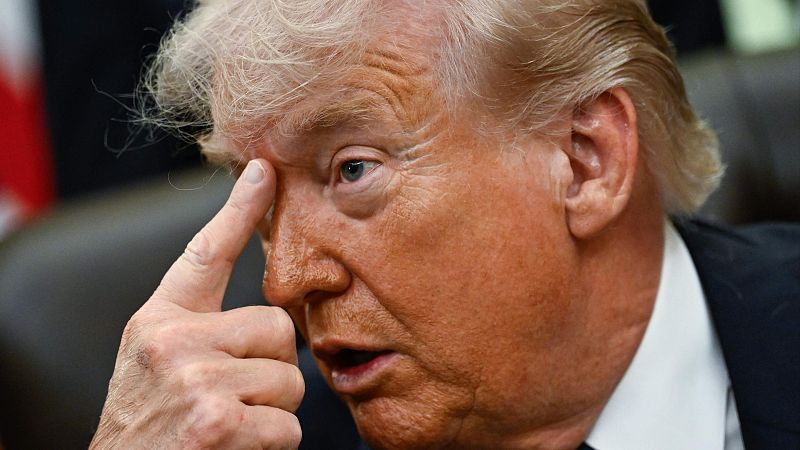 Crónica internacional - Donald Trump suspende su Plan Libertad solo dos días después de anunciarlo - Escuchar ahora