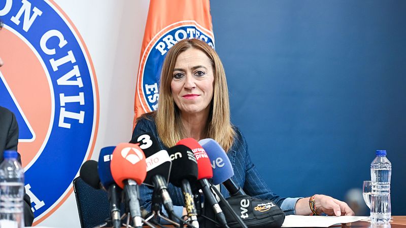 Barcones (Protección Civil): "Los pasajeros evacuados del barco no tendrán ningún contacto con la población" - Las mañanas de RNE | Escuchar