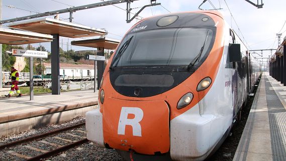 Rodalies torna a ser de pagament aquest dissabte amb el rebuig dels usuaris