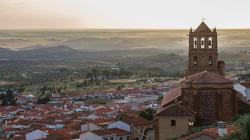 Hornachos: historia, naturaleza, senderismo y mucho más - En clave Turismo | Escuchar