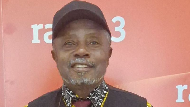 Justo Bolekia Boleká, Guinea Ecuatorial - Desde esta orilla | Escuchar