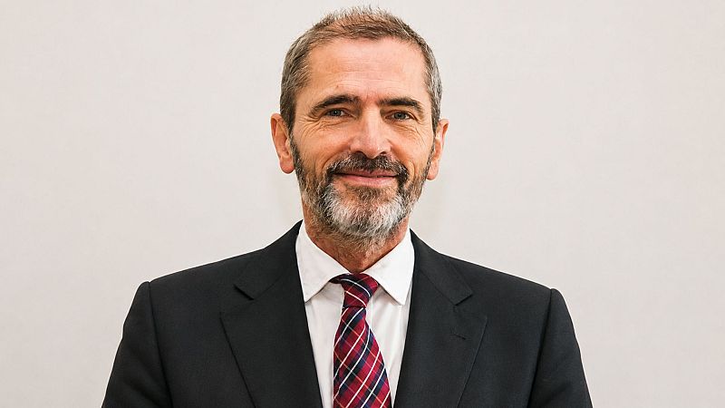 Carlos Aragonés. Ocho años con Aznar en La Moncloa - Conversaciones con José María Brunet. Memoria y retos de España | Escuchar