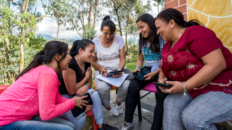 El camino de Iberoamérica hacia la ciudadanía digital - Espacio iberoamericano | Escuchar