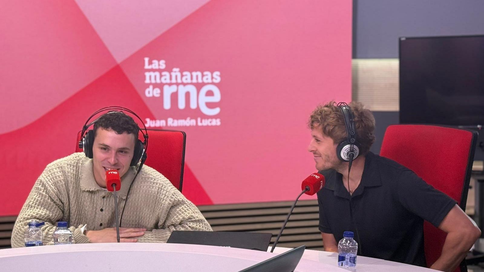 'Hugo 24', una película callejera y emocionalmente intensa - Las mañanas de RNE | Escuchar