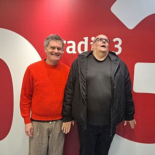 Lita Claver en Personas Curvas, vuelve Un Pingüino en mi Ascensor y 'El libro de los bolsillos' de Gonzalo Maier en Barra Libre