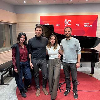 Anton & Maite Piano Duo