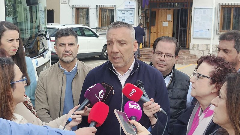 Moción de censura contra el alcalde socialista de Pioz - Castilla-La Mancha Informativos | Escuchar