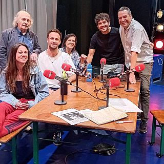 Con la familia Pla Solina por 'Travy' en el Teatro de La Abadía (Madrid)