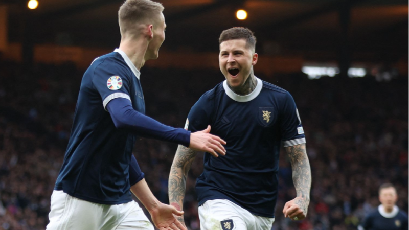 Tablero Ilustrado - Por qué debes ir con Escocia en el Mundial - Tablero deportivo | Escuchar