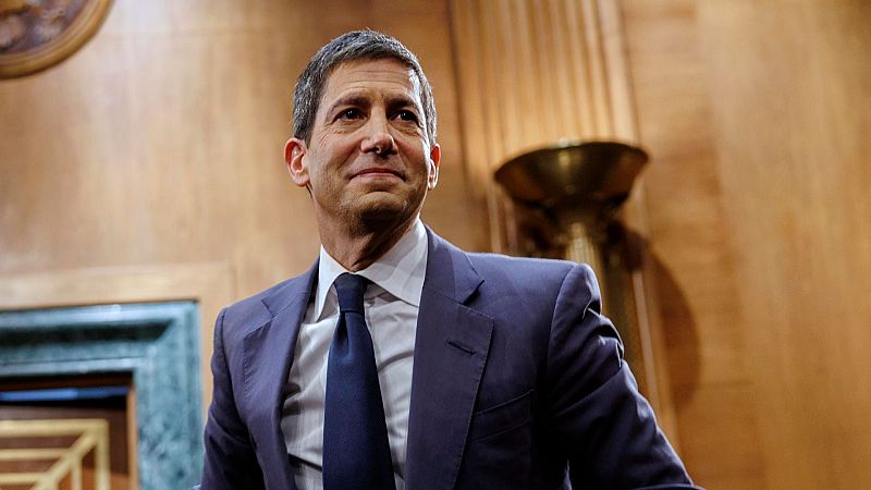 La llegada de Warsh a la Reserva Federal siembra las dudas sobre los posibles efectos de una política monetaria más expansiva - Las mañanas de RNE | Escuchar