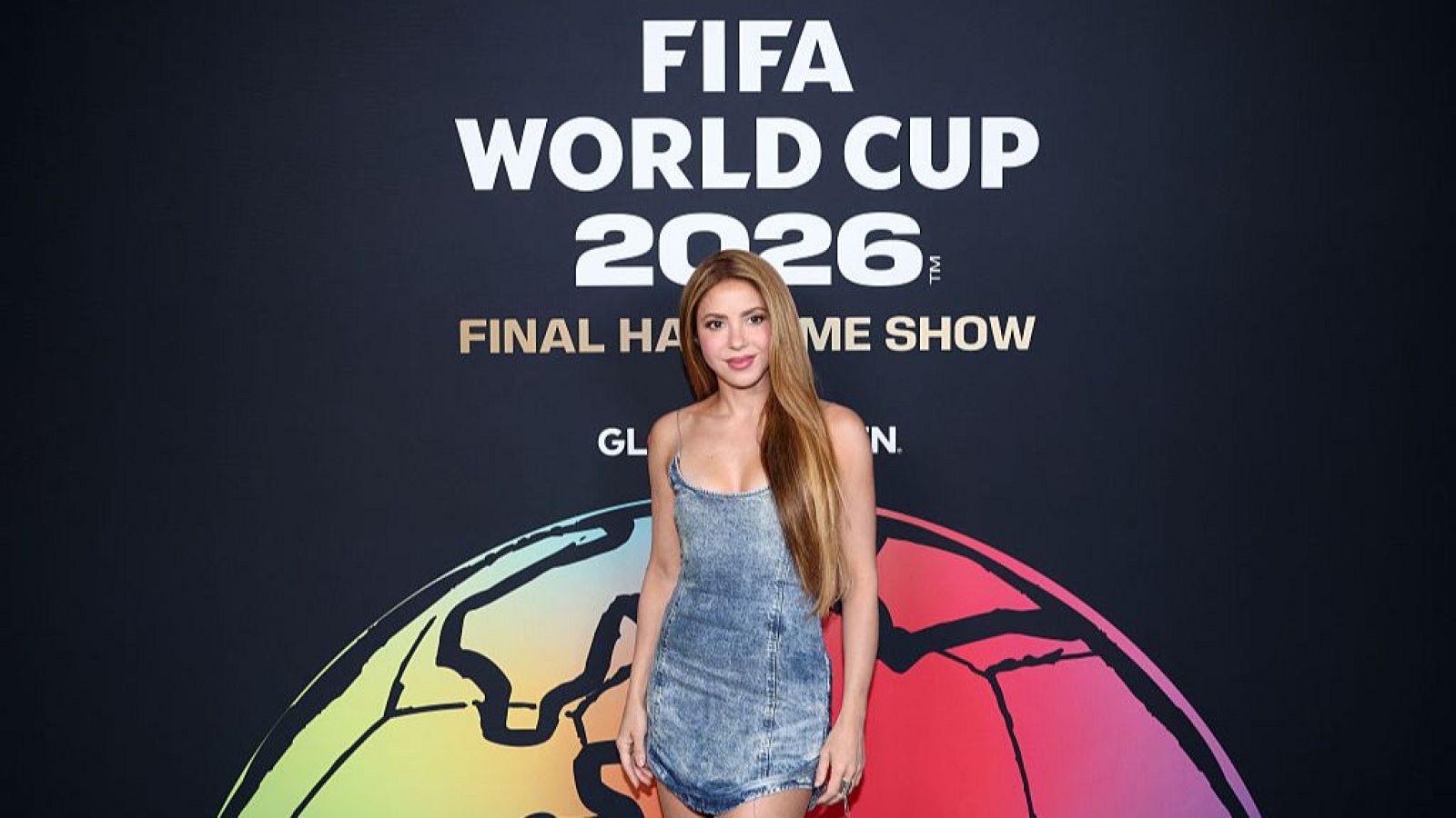 Shakira donará ingresos de su canción del Mundial 2026 - Las mañanas de RNE | Escuchar