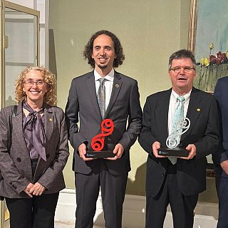 Andr�s Aguilera y Jes�s Campos, premios nacionales de investigaci�n