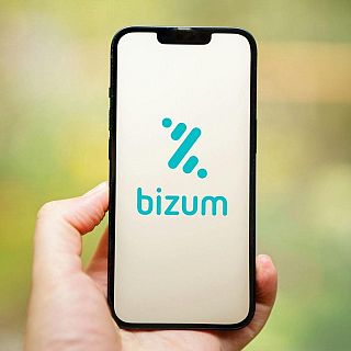 Pagar amb bízum als comerços, bars i restaurants serà possible a partir de dilluns