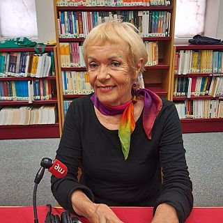 Monika Zgustova: Cuando murió mi madre supe que tenía que escribir sobre nuestra relación para poder entenderme
