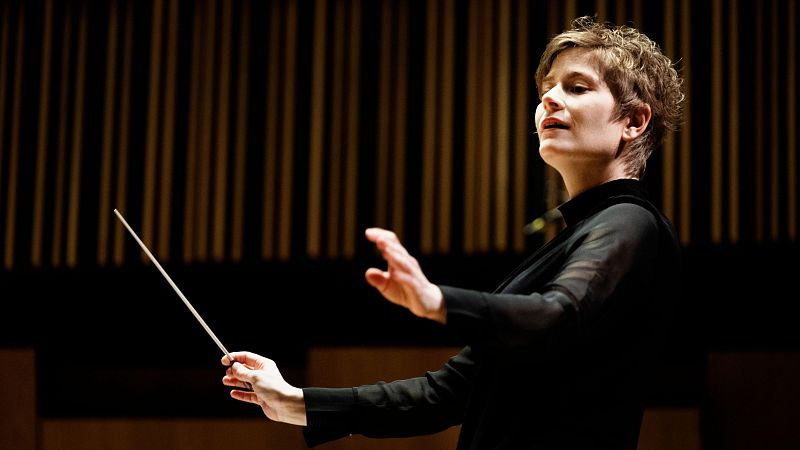 Fila cero  OBC - Bihlmaier dirige a la OBC con C�novas, Mendelssohn y Bruckner - 17/05/26 - Fila cero | Escuchar