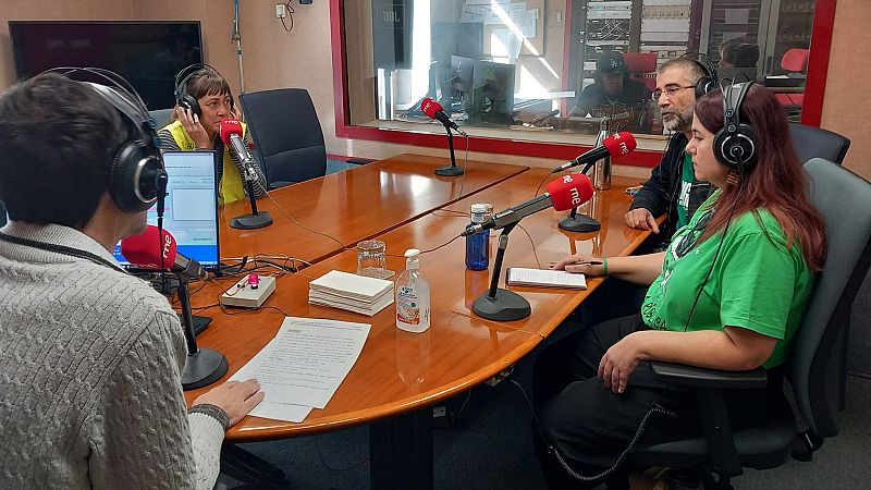 La radio abre el micro a los problemas de los profesores - 18/05/2026 - ESCUCHAR AHORA