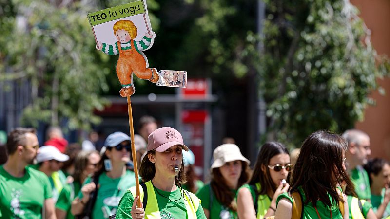Huelgas de educación en la Comunitat Valenciana y Cataluña - 24 horas | Escuchar