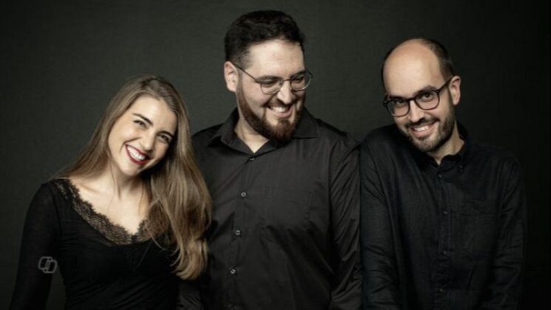 La taberna del puerto - Ferran Albrich: la voz de Joan Margarit - 20/05/26 - La taberna del puerto | Escuchar