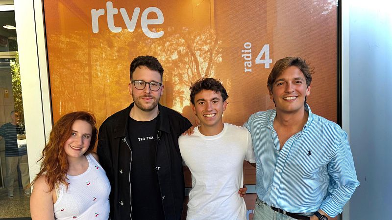 XAVIFÒRNIA - Genís Sabaté i NAY presenten 'Platja, Brisa i Mar', un dels èxits de l'estiu - Xavifòrnia | Escoltar