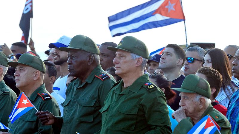 Cinco Continentes - El castrismo se revuelve ante las amenazas de EEUU - Escuchar ahora