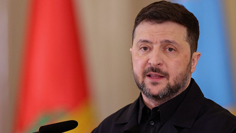 L'Entrellat - Zelenski rebutja ser "estat associat" de la UE amb Agus Morales, la situació política a Llatinoamèrica, "Bèstia", "Corren las liebres" i "Les culpables" - L'Entrellat | Escoltar