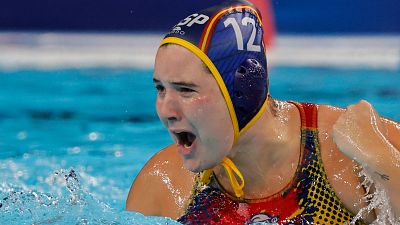 El Pla B - Paula Leit�n, campiona ol�mpica de Waterpolo: "Cada cos troba el seu esport" - El pla B | Escoltar