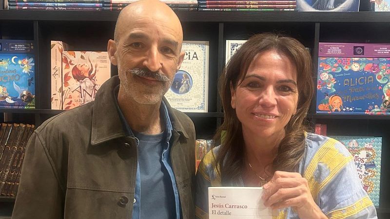 Libros de arena - Jesús Carrasco y 'El detalle' - Escuchar ahora